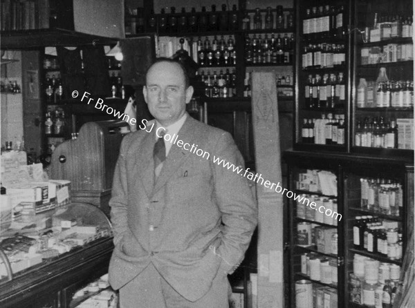 PORTRAIT OF GRAHAM URCH  ST STEPHENS GREEN  CHEMIST